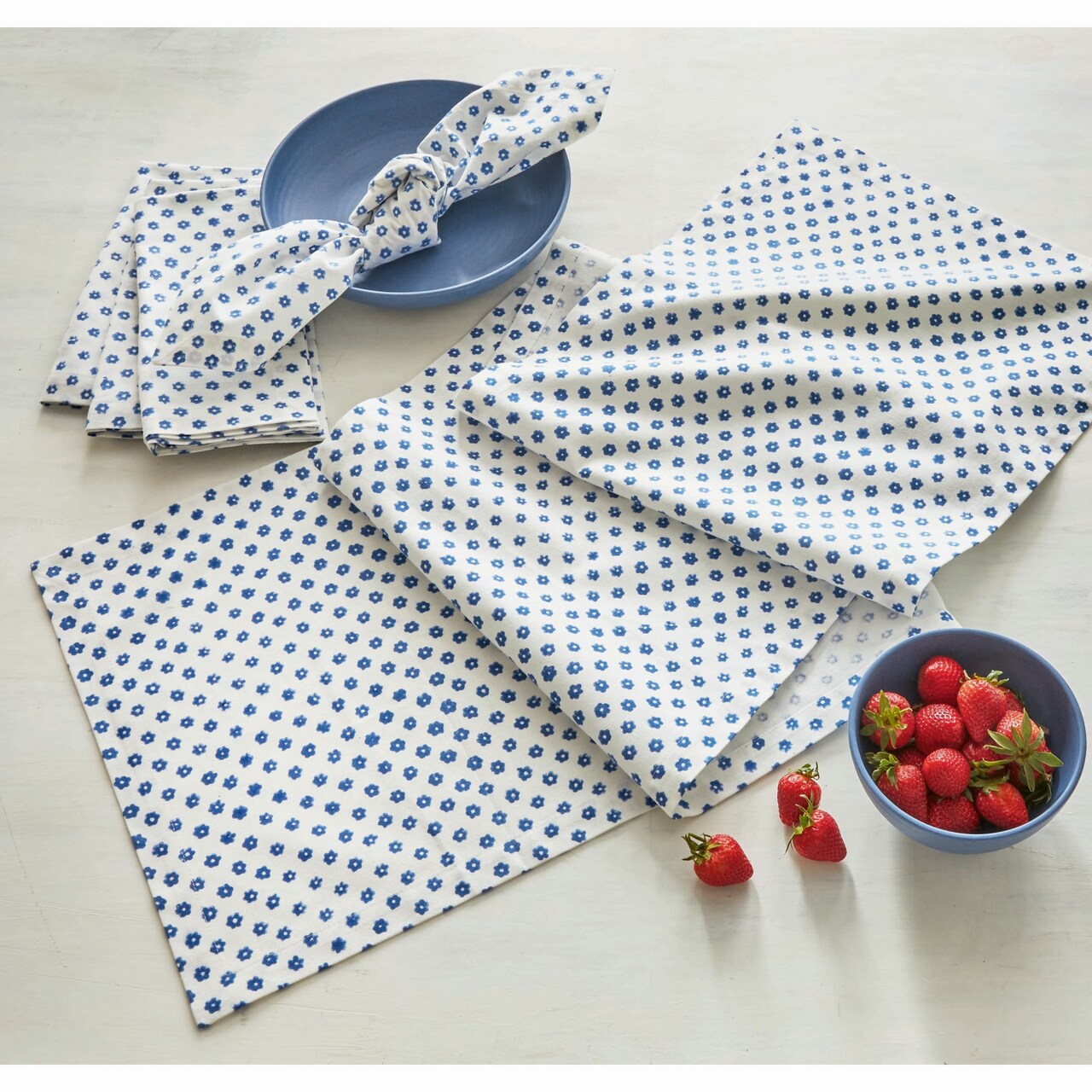 Daisy Artisan Block Cotton Machine Washable Table Runner Décor Decoration 72" x 14.5"-in.